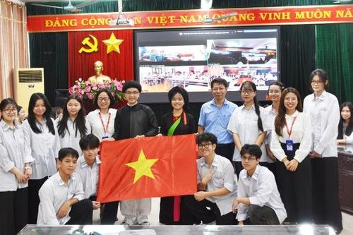'Du lịch không visa' qua những tiết học không biên giới