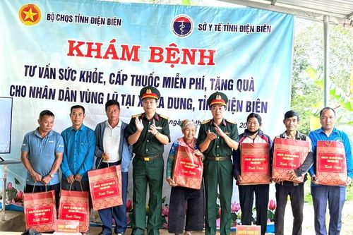 Bộ Chỉ huy Quân sự tỉnh khám và cấp phát thuốc miễn phí tại Xa Dung
