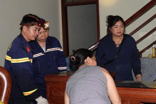 Trắng đêm vùng lũ