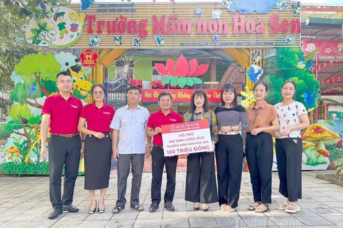Hỗ trợ 300 triệu đồng cho các trường học khắc phục hậu quả do mưa lũ