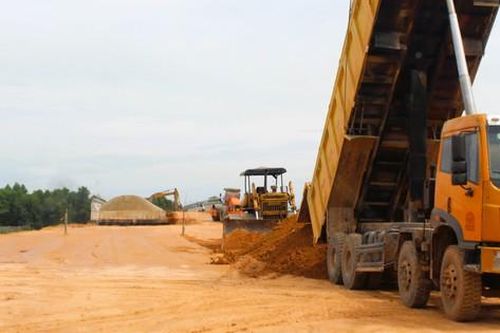 Quảng Trị đốc thúc giải ngân vốn đầu tư công, phê bình chủ đầu tư chậm giải ngân vốn