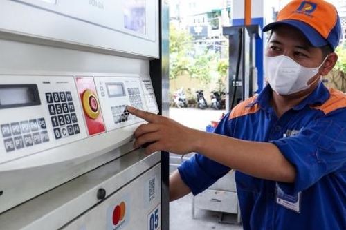 Giá xăng, dầu đồng loạt giảm mạnh chiều 9/10