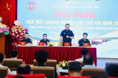 Chi cục Hải quan khu vực VIII tổ chức gặp mặt doanh nghiệp