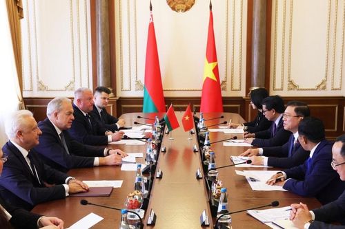 Đoàn công tác của Hội nghị sĩ Hữu nghị Việt Nam - Belarus hội kiến Chủ tịch Hạ viện Belarus