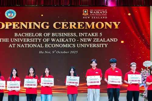 Đại học Kinh tế Quốc dân khai giảng Chương trình liên kết đào tạo Quản lý Chuỗi Cung ứng và Kinh doanh Số với Đại học Waikato