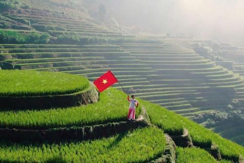 Gen Z làm MV ca nhạc lan tỏa tình yêu quê hương, đất nước nhân dịp Giải phóng Thủ đô