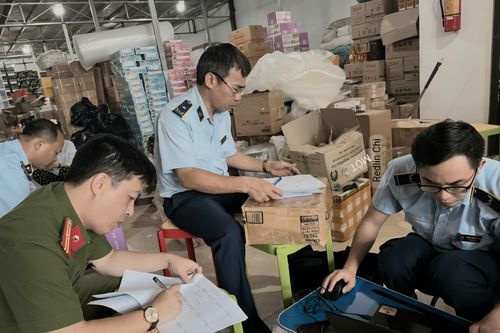 Nguy cơ khôn lường từ dược phẩm và thực phẩm chức năng được rao bán trên sàn TMĐT