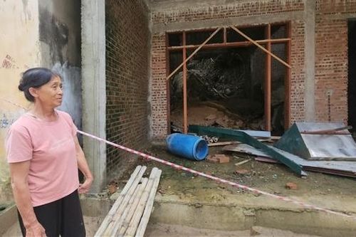 Thanh Hóa: Hàng chục hộ dân sống 'bất an' dưới chân núi Linh Trường