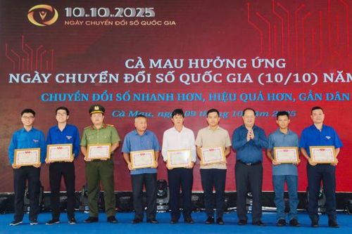 Thí sinh Công an đoạt giải cao nhất cuộc thi tìm hiểu chuyển đối số tỉnh Cà Mau