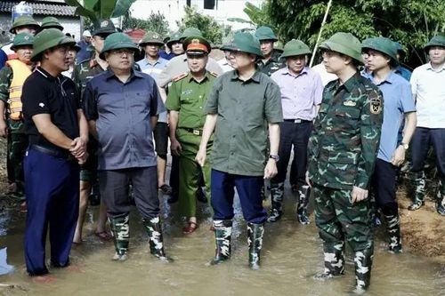 Phó Thủ tướng kiểm tra khắc phục hậu quả lũ tại Cao Bằng