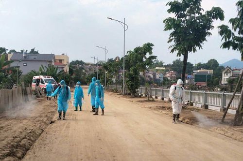 Khẩn trương vệ sinh môi trường, xử lý nước sinh hoạt sau mưa lũ, ngập lụt