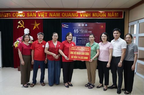 Phường Nùng Trí Cao ủng hộ chương trình '65 năm nghĩa tình Việt Nam - Cuba' gần 120 triệu đồng