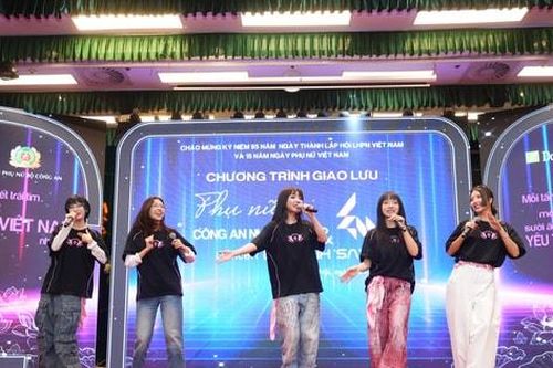 'Em xinh say hi' giao lưu cùng hơn 500 nữ Công an nhân dân