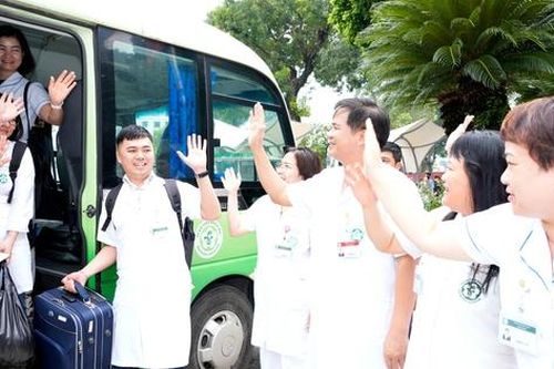Chiến sĩ áo trắng Bạch Mai lên đường hỗ trợ đồng bào, đồng nghiệp vùng bão lũ