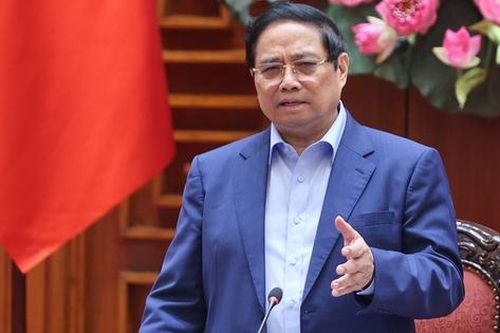 Thủ tướng: Không để người dân 'màn trời chiếu đất' sau bão số 11 và mưa lũ