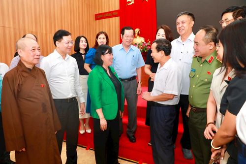 Hà Nội gương mẫu, tiên phong đi đầu, đột phá phát triển phục vụ nhân dân