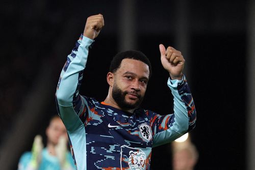 Tuần lễ 'điên rồ' của Depay