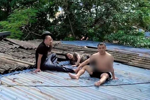 Chồng mất, cụ bà gào khóc trong căn nhà ngập đến nóc ở Thái Nguyên