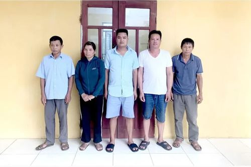 Bắc Ninh: bắt quả tang 5 đối tượng đánh bạc tại phường Phượng Sơn