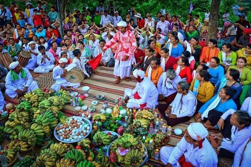 Tổ chức Triển lãm ảnh 'Sắc màu các dân tộc Việt Nam'