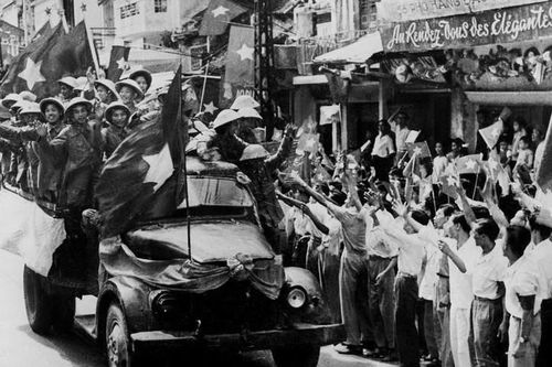 71 năm Giải phóng Thủ đô (10/10/1954 - 10/10/2025): Mốc son rực rỡ của nhân dân Thủ đô