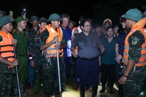 Thường trực Chính phủ chỉ đạo cấp bách khắc phục hậu quả do thiên tai sau bão số 11
