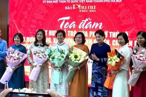 Phát huy vai trò của phụ nữ Thủ đô trong xây dựng Đảng, xây dựng chính quyền, chuyển đổi số