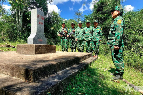 Đồn Biên phòng Na Loi tuần tra bảo đảm an toàn đường biên, cột mốc sau mưa lũ