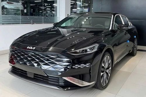 Kia K8 hybrid hàng hiếm được rao bán 1,9 tỷ đồng tại Việt Nam