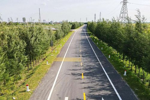 Người dân Hưng Yên phấn khởi trong ngày thông xe tuyến đường bộ ven biển