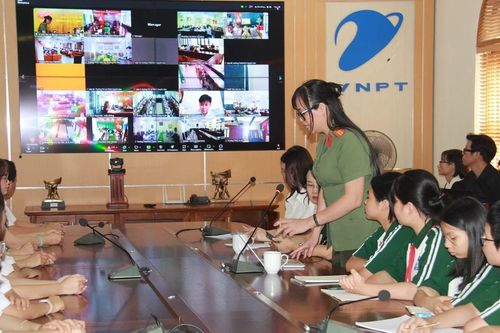 Hơn 340.000 học sinh Hưng Yên được tập huấn chuyển đổi số