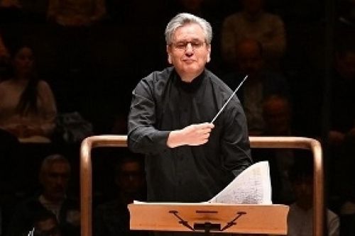 Nhạc trưởng lừng danh Antonio Pappano lần đầu biểu diễn cùng Dàn nhạc Giao hưởng London tại Hà Nội