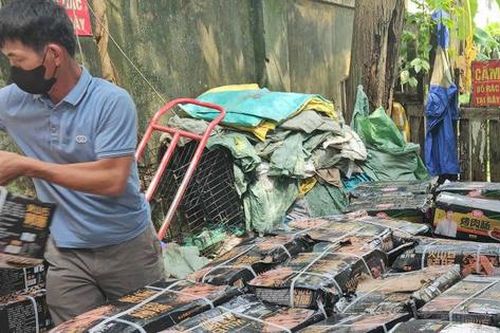 Kịp thời ngăn chặn hơn 1,6 tấn lạp xưởng không rõ nguồn gốc sắp tuồn ra thị trường