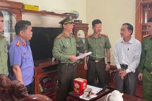 Khởi tố, bắt tạm giam đối tượng tuyên truyền chống Nhà nước