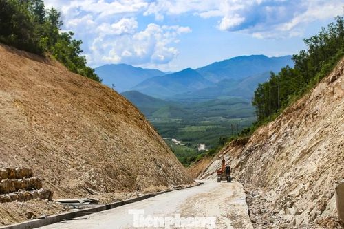 Con đường mở lối phát triển cho ngôi làng xa xôi giữa núi rừng Gia Lai