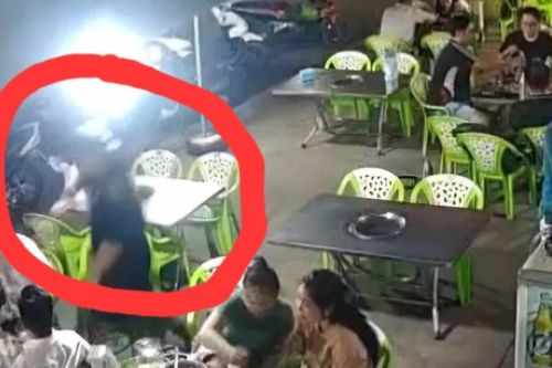 Xác minh vụ người đàn ông cầm rựa gây náo loạn ở quán ăn
