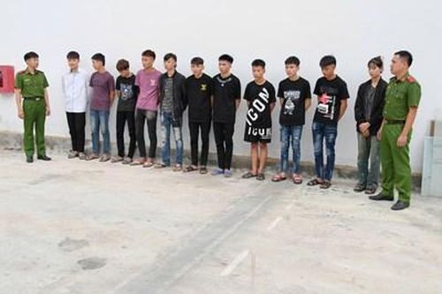 Bắt giữ 11 đối tượng gây rối, đánh người khi đi chơi Tết Trung thu