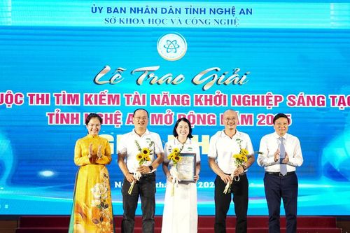 Nghệ An trao giải Techfest Open 2025 và phát động Cuộc thi 'Tìm kiếm tài năng khởi nghiệp sáng tạo 2026'