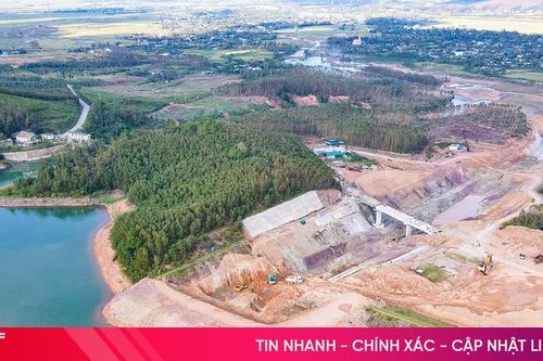 Vượt khó, cấp tập thi công Dự án nâng cấp, sửa chữa hồ Kẻ Gỗ