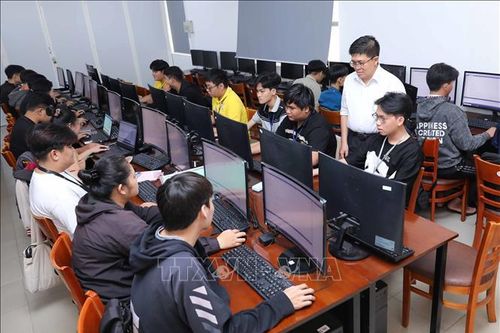 Tây Ninh - Bệ phóng mới ở biên giới Tây Nam - Bài 2: Giải 'bài toán' nhân lực