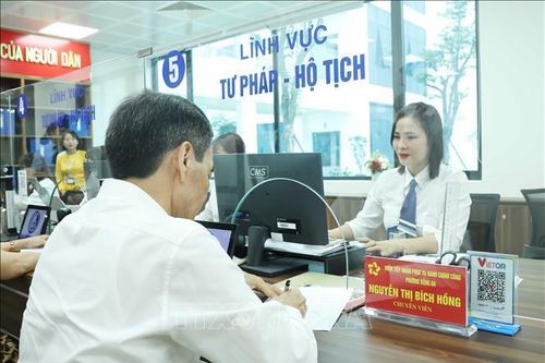 Hà Nội bứt phá trong cải cách thủ tục hành chính, chuyển đổi số