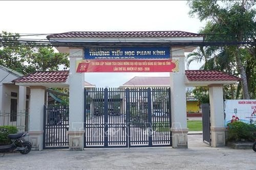 Chấn chỉnh tình trạng lạm thu đầu năm học