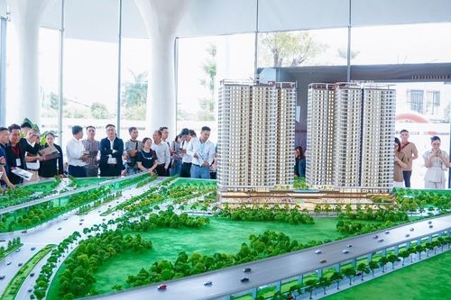 Sóng hạ tầng 'đẩy giá' bất động sản