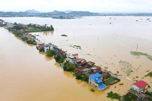 Bão lũ gây thiệt hại nặng nề cho các tỉnh Bắc Bộ