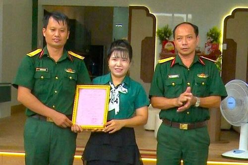 Lữ đoàn Pháo binh 6 bàn giao nhà đồng đội tại xã Nhơn Mỹ