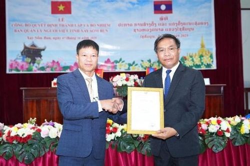 Thành lập Ban Quản lý cộng đồng người Việt Nam tại tỉnh Xay Sổm Bun (Lào)