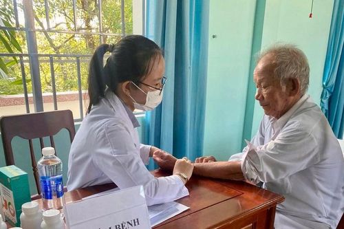 Gia Lai: Hơn 1.200 người cao tuổi tại phường An Nhơn được khám-chữa bệnh và cấp thuốc miễn phí