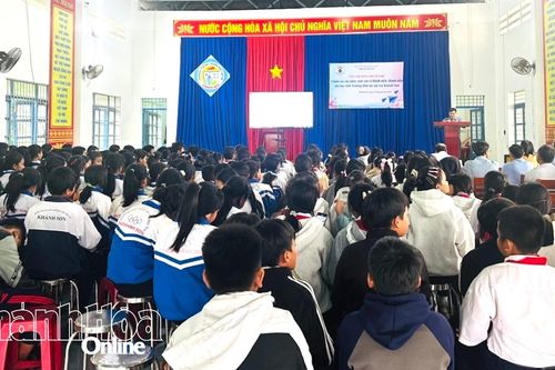 Chia sẻ kiến thức về chăm sóc sức khỏe sinh sản cho vị thanh niên