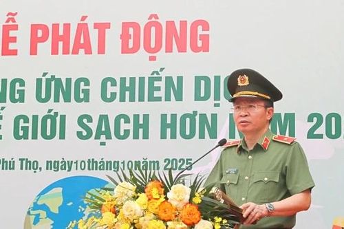 Phát động hưởng ứng Chiến dịch 'Làm cho thế giới sạch hơn' năm 2025