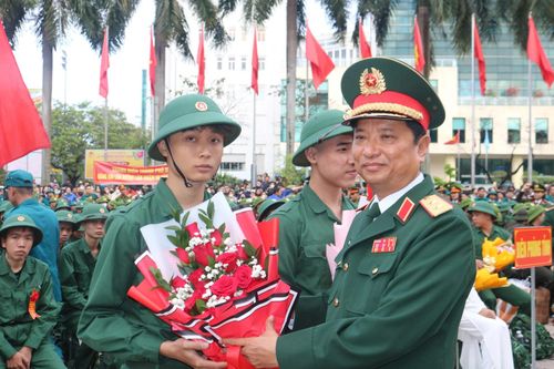 Phát huy truyền thống, viết tiếp chiến công trong kỷ nguyên mới